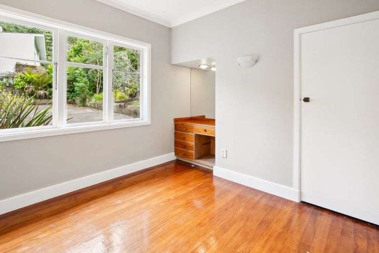 Photo of property in 10 Ribble Street, Island Bay, Wellington, 6023