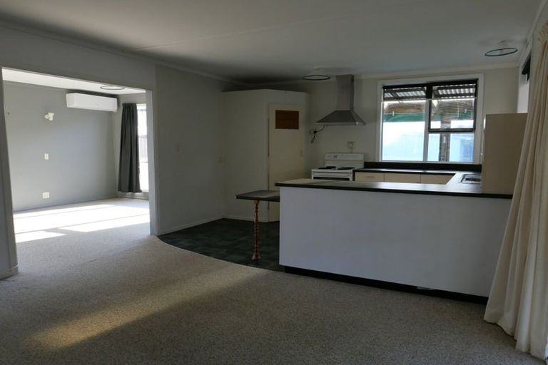 Photo of property in 27 Moana Street, Otaki Beach, Otaki, 5512
