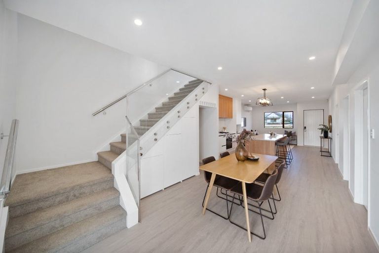 Photo of property in 3 Farranfore Road, Opaheke, Papakura, 2113