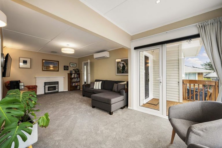 Photo of property in 39 Mark Avenue, Paparangi, Wellington, 6037