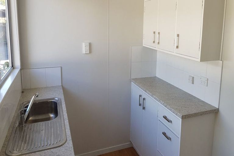 Photo of property in 13 Carl Avenue, Havelock North, 4130