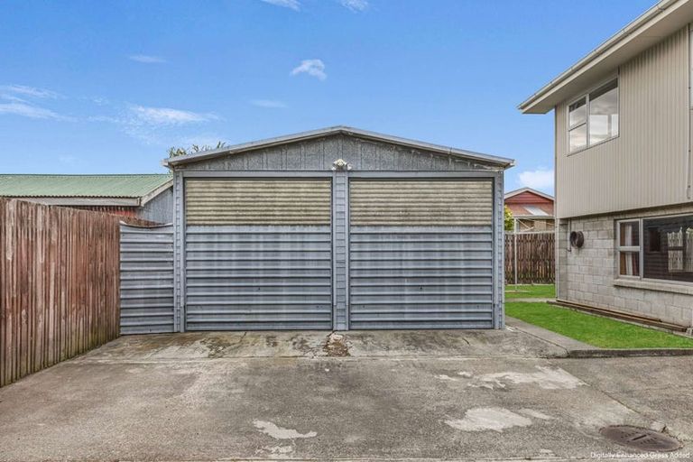 Photo of property in 2 Milton Street, Gore, 9710