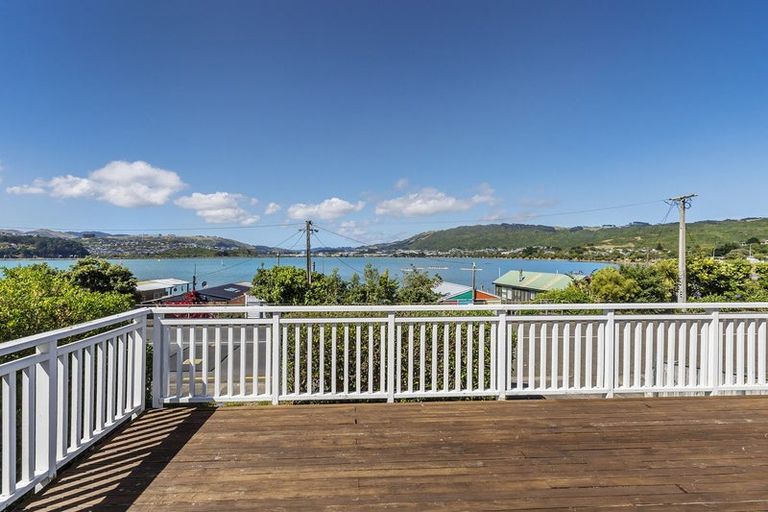 Photo of property in 7 Onepoto Road, Titahi Bay, Porirua, 5022