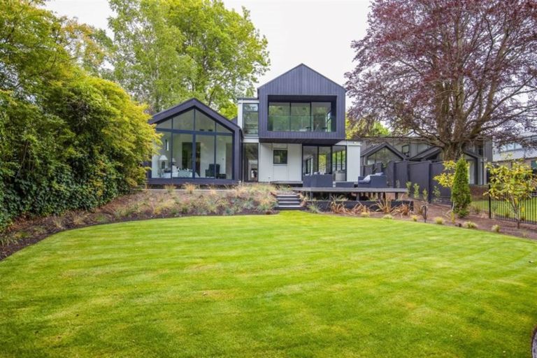 Photo of property in 1b Wood Lane, Fendalton, Christchurch, 8014