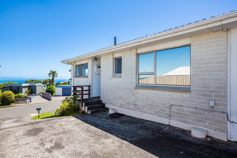 Photo of property in 30 The Track, Plimmerton, Porirua, 5026