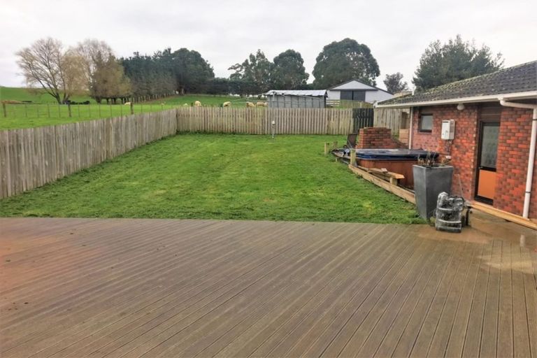 Photo of property in 32 Hillcrest Road, Ashhurst, Palmerston North, 4470