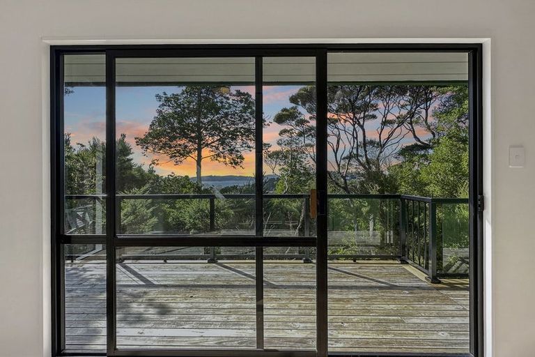Photo of property in 35 Joyces Road, Paihia, 0200