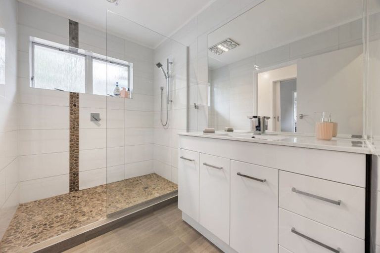 Photo of property in 3a Bellwood Place, Chartwell, Hamilton, 3210