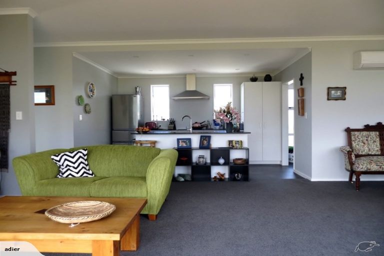 Photo of property in 8 Fuller Close, Levin, 5510