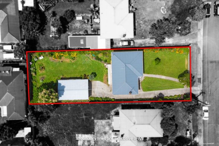 Photo of property in 12 Alan Avenue, Henderson, Auckland, 0610