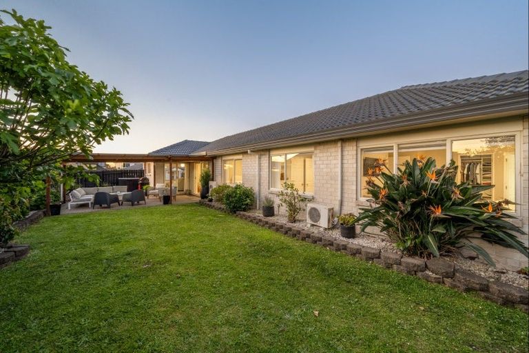 Photo of property in 34 Ambleside Drive, Northpark, Auckland, 2013