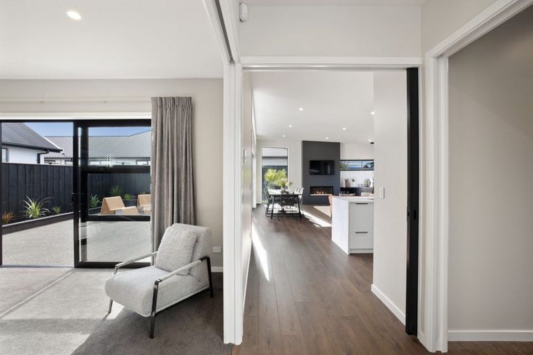 Photo of property in 5 Oakbridge Boulevard, Marshland, Christchurch, 8051