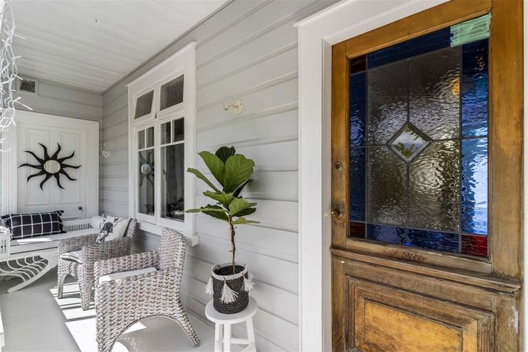 Photo of property in 3/92 Victoria Road, Devonport, Auckland, 0624
