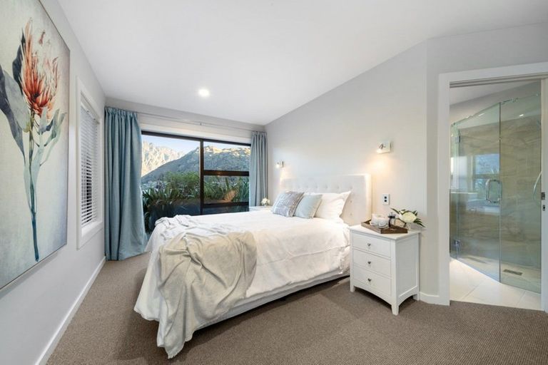 Photo of property in Marina Village, 10/10 Marina Drive, Frankton, Queenstown, 9300