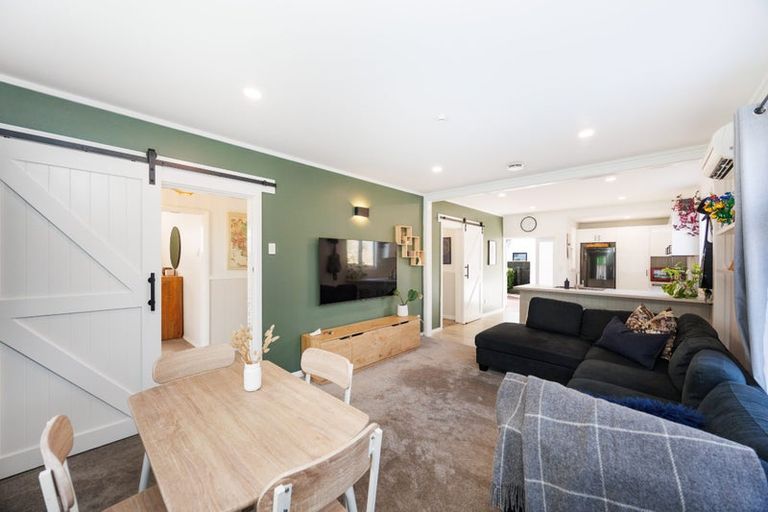 Photo of property in 15 Colombo Street, Hokowhitu, Palmerston North, 4410