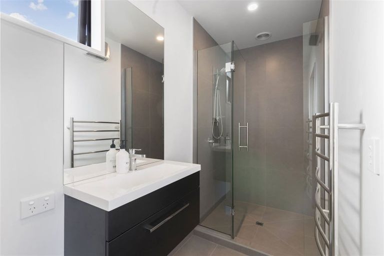 Photo of property in 2/55 Cleveland Street, Edgeware, Christchurch, 8013