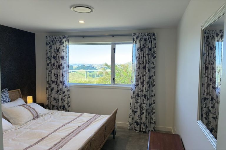 Photo of property in 204 Eskridge Drive, Eskdale, Napier, 4182