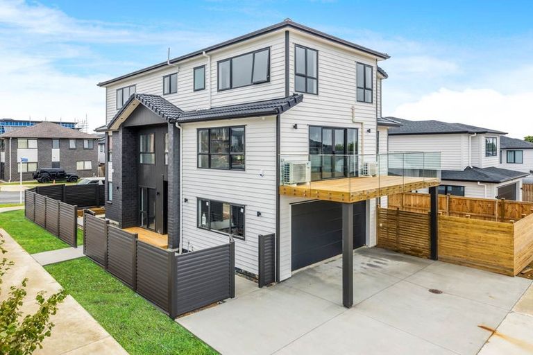 Photo of property in 9 Haku Road, Flat Bush, Auckland, 2019