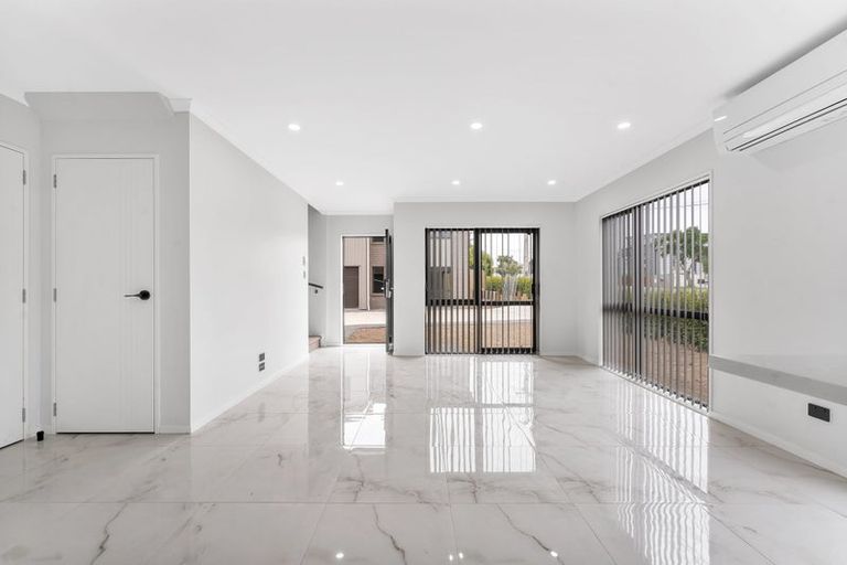 Photo of property in 147b Bucklands Beach Road, Bucklands Beach, Auckland, 2012