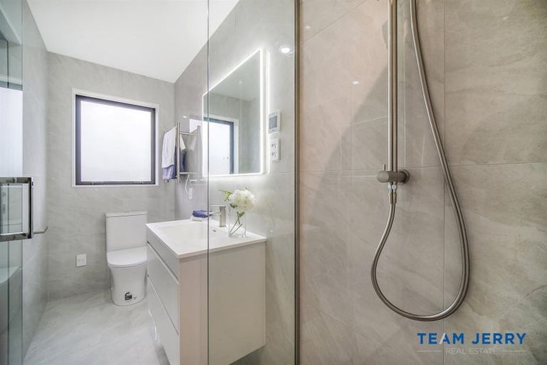 Photo of property in 8 Kakau Lane, Flat Bush, Auckland, 2019