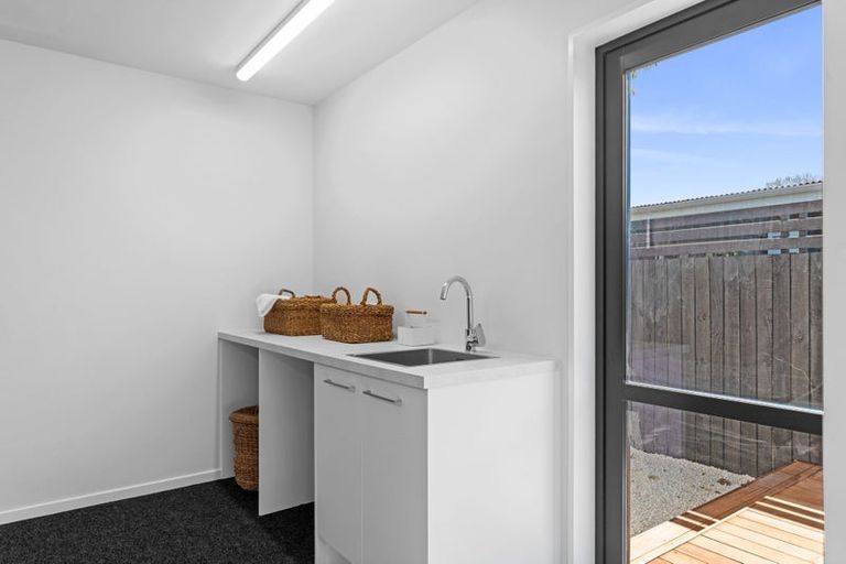 Photo of property in 24a Vagues Road, Northcote, Christchurch, 8052