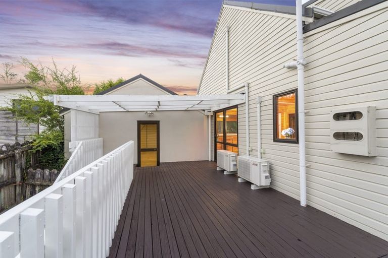 Photo of property in 5 Chardon Place, Henderson, Auckland, 0612