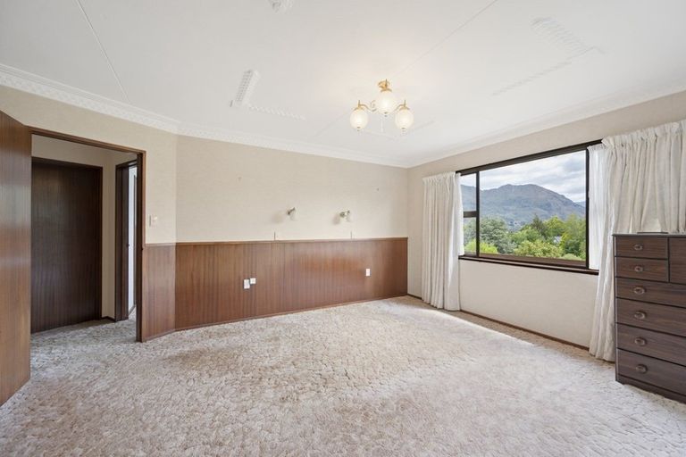 Photo of property in 47 Hunter Crescent, Wanaka, 9305