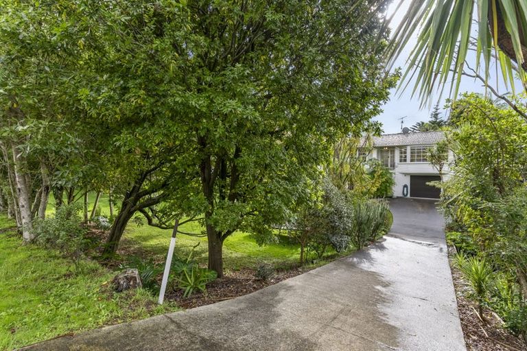 Photo of property in 3 Macnay Way, Murrays Bay, Auckland, 0630