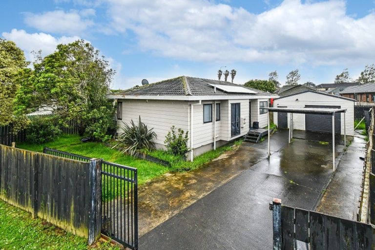 Photo of property in 1/19 Bernina Place, Weymouth, Auckland, 2103