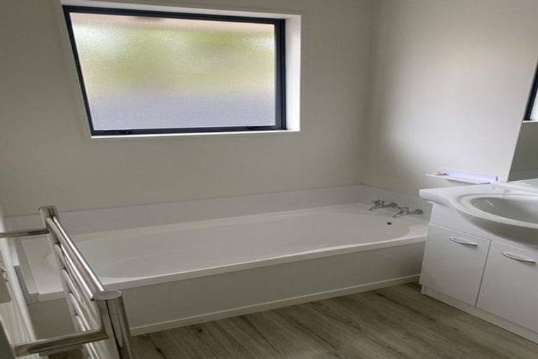 Photo of property in 77 Grafton Street, Waltham, Christchurch, 8011