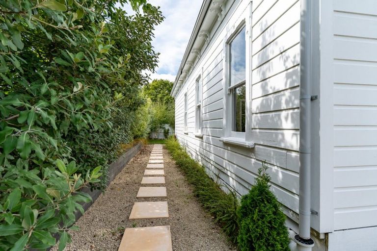 Photo of property in 250 Main Street, Greytown, 5712