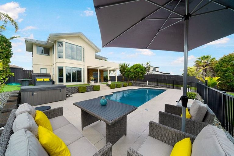 Photo of property in 61 Alec Craig Way, Gulf Harbour, Whangaparaoa, 0930