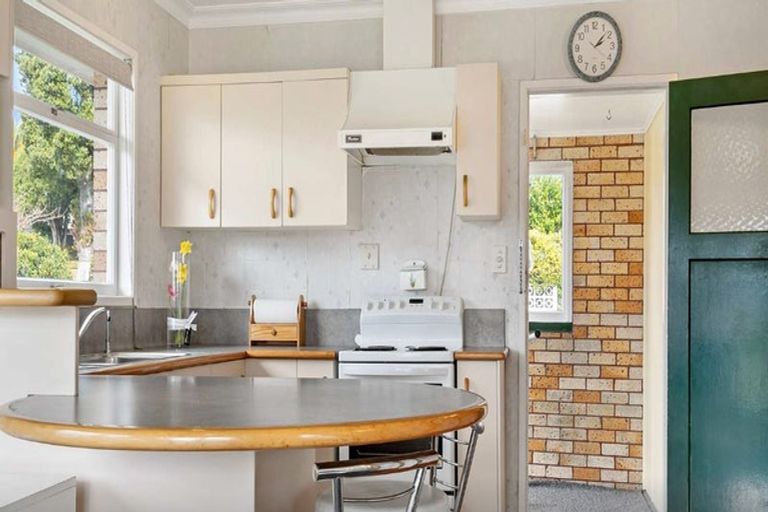 Photo of property in 80 Sutherland Road, Brookfield, Tauranga, 3110