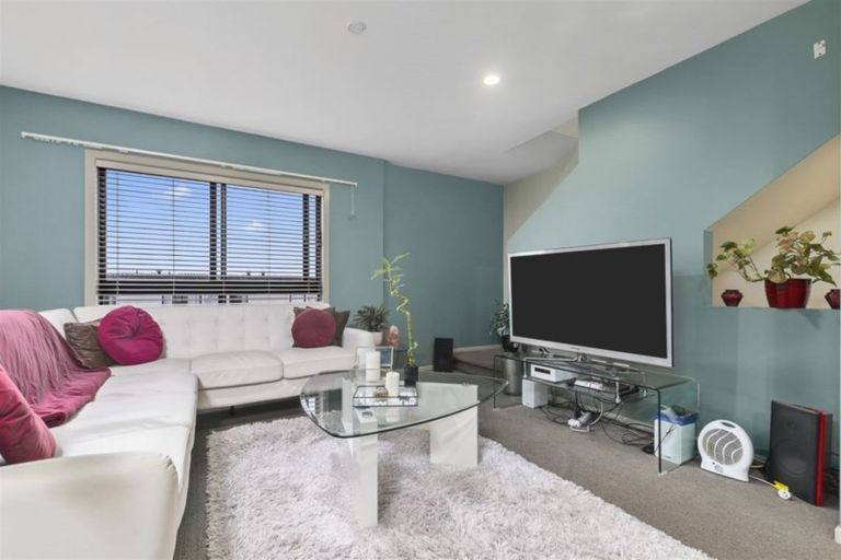 Photo of property in 15/17 Georgia Terrace, Albany, Auckland, 0632