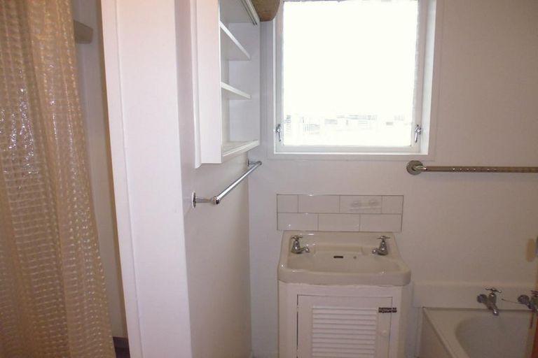 Photo of property in 17 Kumeroa Grove, Wainuiomata, Lower Hutt, 5014