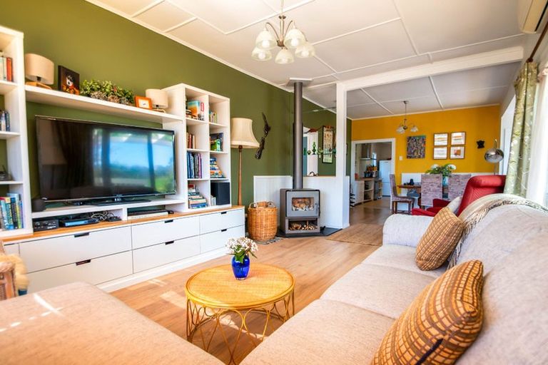 Photo of property in 10a Hill Street, Lawrence, 9532