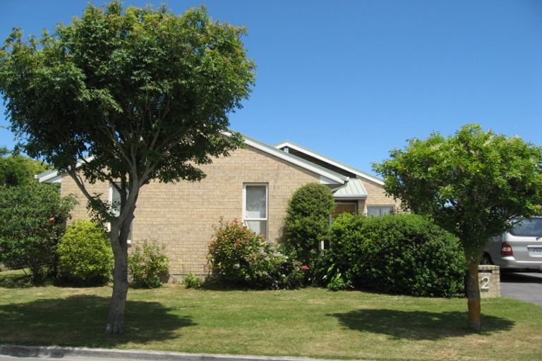 Photo of property in 2 Wardour Mews, Avonhead, Christchurch, 8042