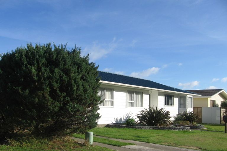 Photo of property in 92 Leeward Drive, Whitby, Porirua, 5024
