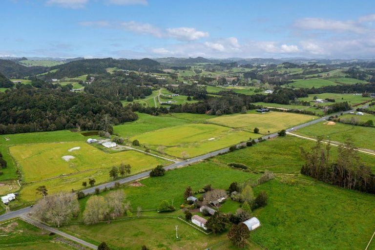 Photo of property in 288 Waitoki Road, Waitoki, Kaukapakapa, 0871