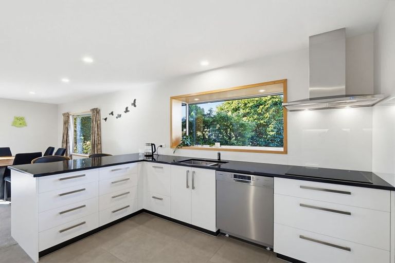 Photo of property in 96a Warren Crescent, Hillmorton, Christchurch, 8025