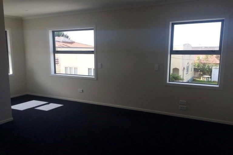 Photo of property in 42u2 Charlemont Street, Whitiora, Hamilton, 3200