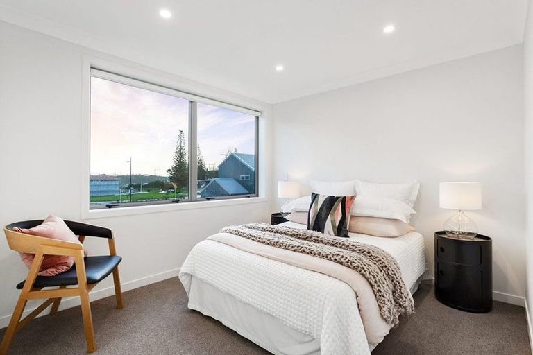 Photo of property in 141 Waituarua Drive, Takanini, Auckland, 2112
