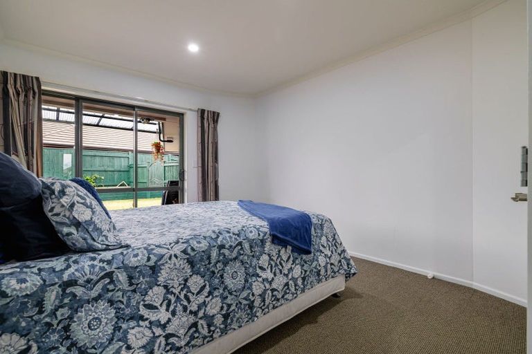 Photo of property in 2 Masefield Terrace, Kelvin Grove, Palmerston North, 4414