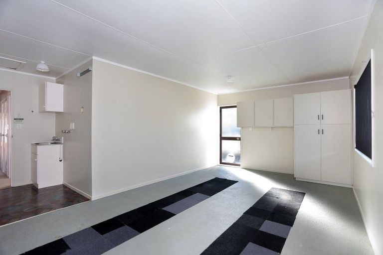 Photo of property in 1 Mcilwaine Place, Marton, 4710