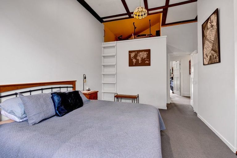 Photo of property in 39 Victoria Street, Hawera, 4610