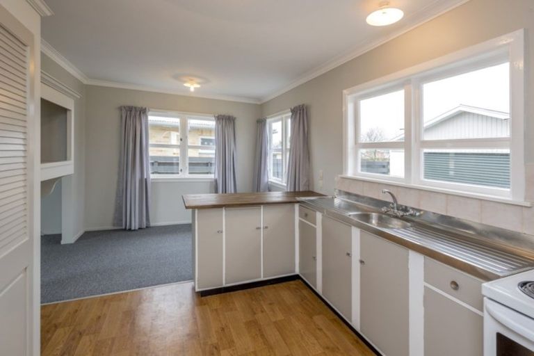 Photo of property in 24 Ferguson Street, Levin, 5510