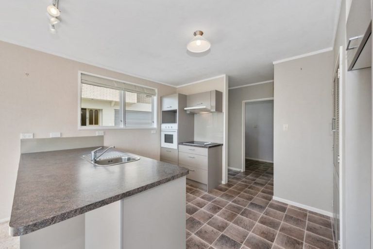 Photo of property in 53 Resthill Crescent, Glenview, Hamilton, 3206