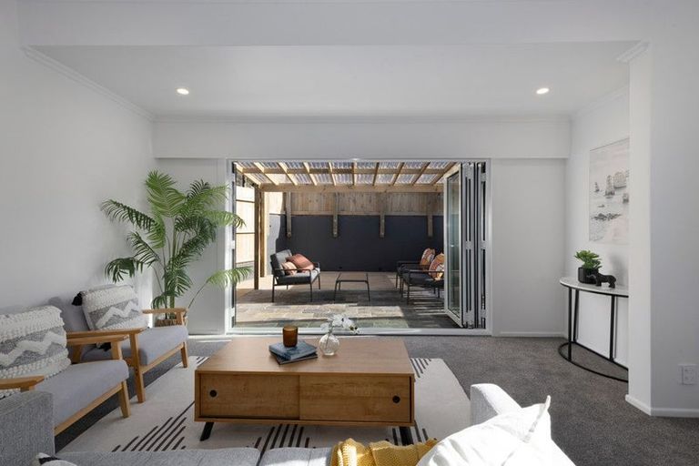 Photo of property in 62 Happy Valley Road, Owhiro Bay, Wellington, 6023