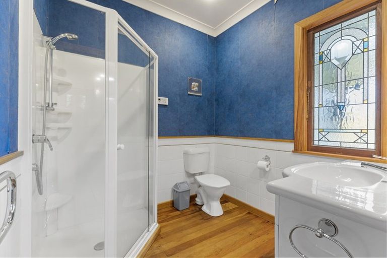 Photo of property in 19 Jensen Street, Hokowhitu, Palmerston North, 4410