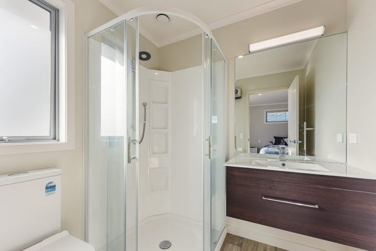 Photo of property in 42 Katania Heights, Brightwater, 7022